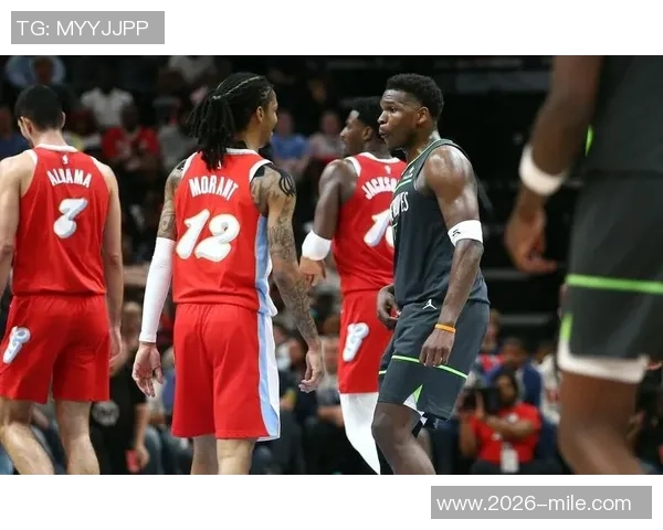 湖媒建议球队全力引进迪文岑佐提升进攻火力三分球将助力球队表现